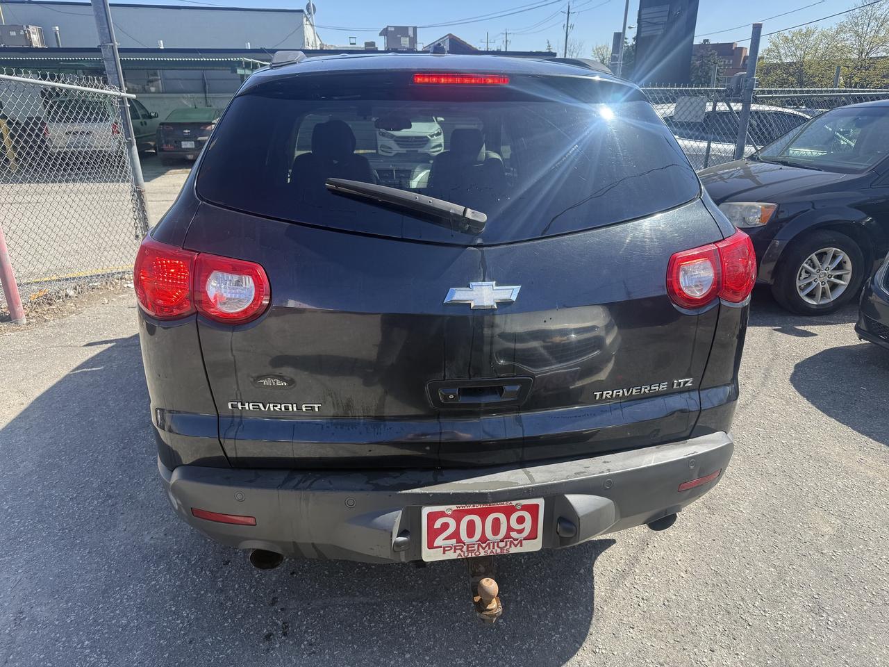 2009 Chevrolet Traverse *** BLOWOUT SALE *** Photo