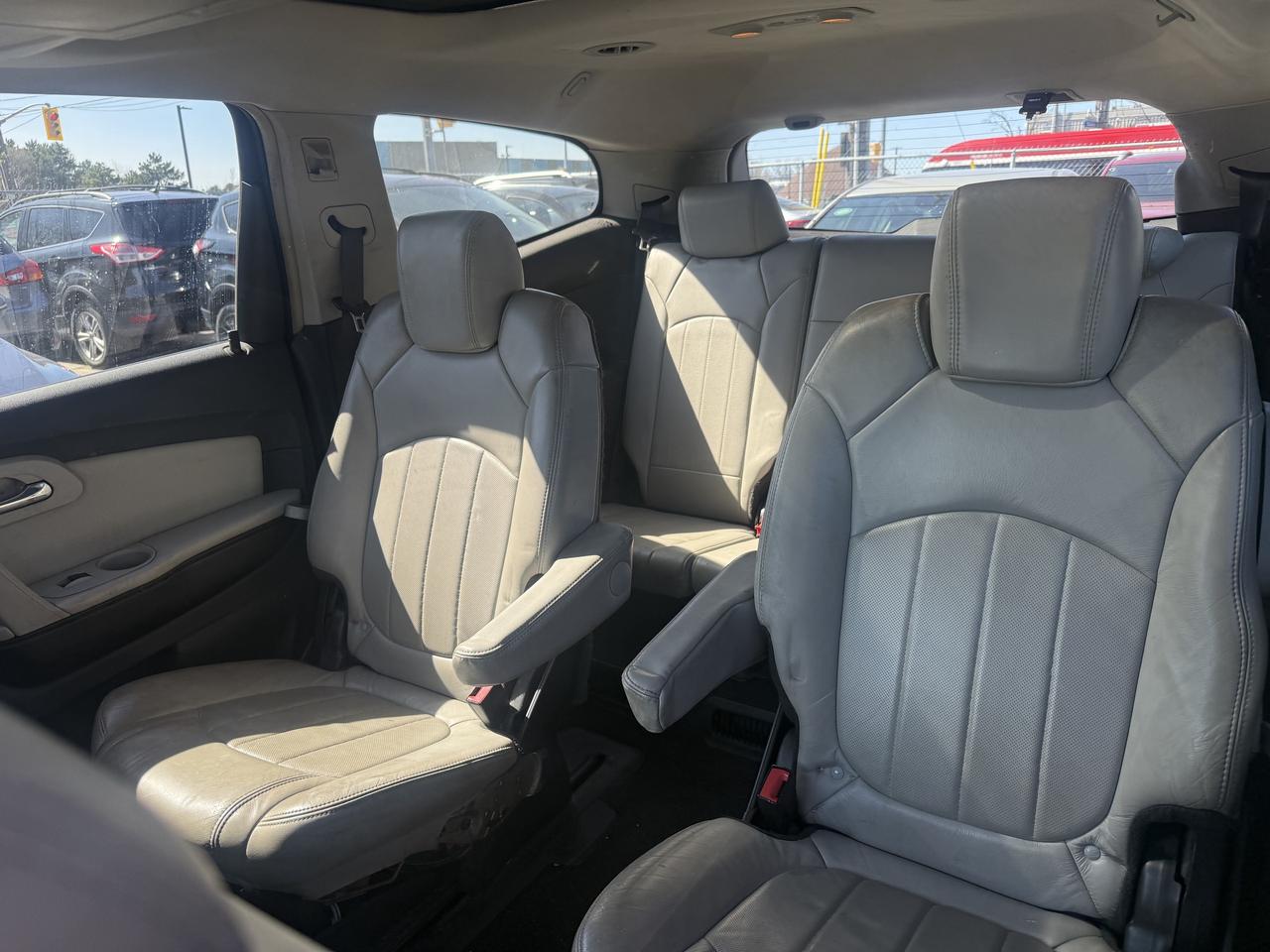 2009 Chevrolet Traverse *** BLOWOUT SALE *** Photo