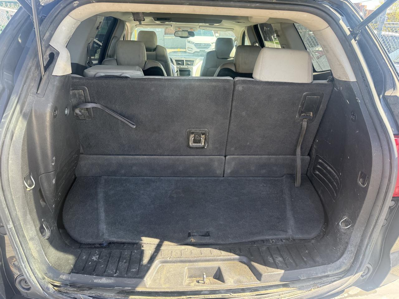 2009 Chevrolet Traverse *** BLOWOUT SALE *** Photo