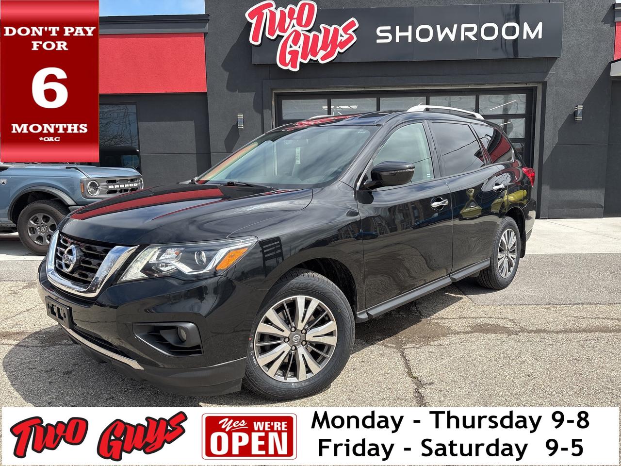 2019 Nissan Pathfinder 4x4 SV Tech 7 Pass Remote Start Nav Back Up Cam Photo