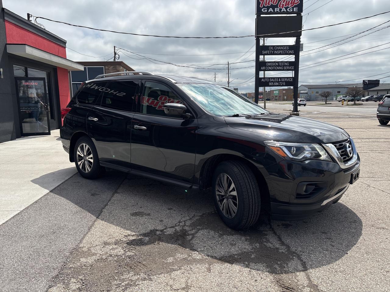 2019 Nissan Pathfinder 4x4 SV Tech 7 Pass Remote Start Nav Back Up Cam Photo