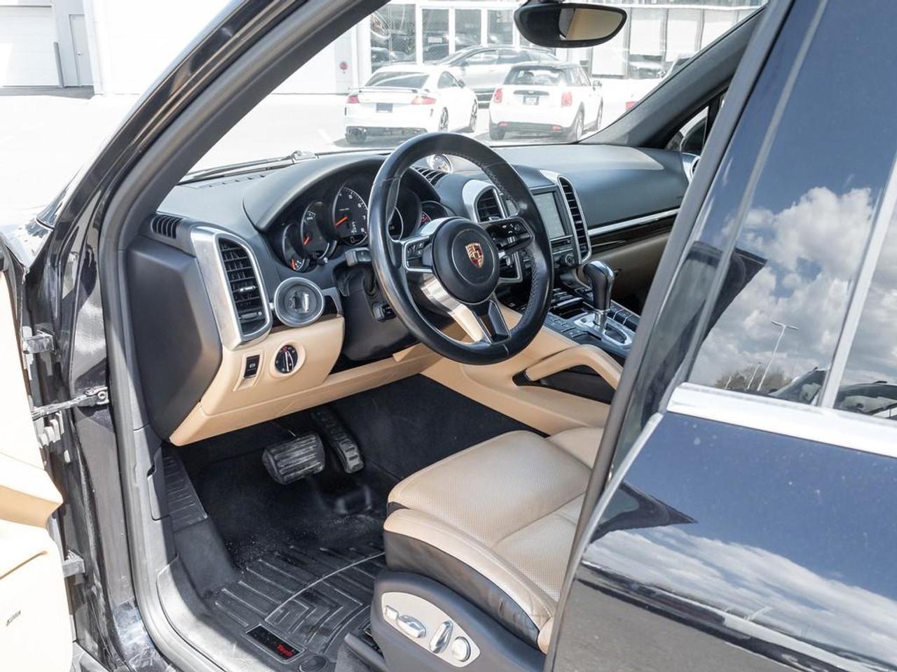 2016 Porsche Cayenne Base 4dr All-wheel Drive Photo