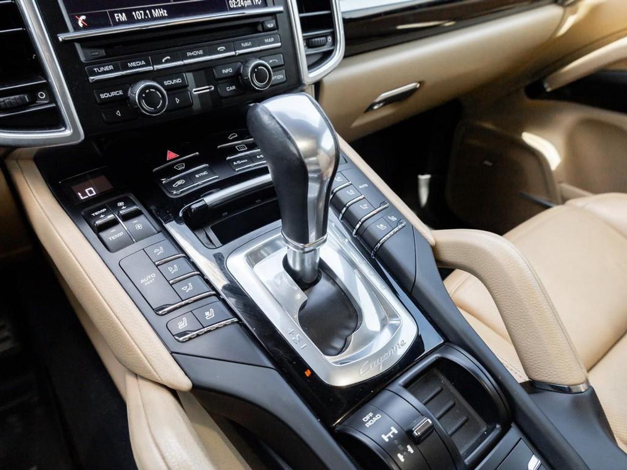 2016 Porsche Cayenne Base 4dr All-wheel Drive Photo