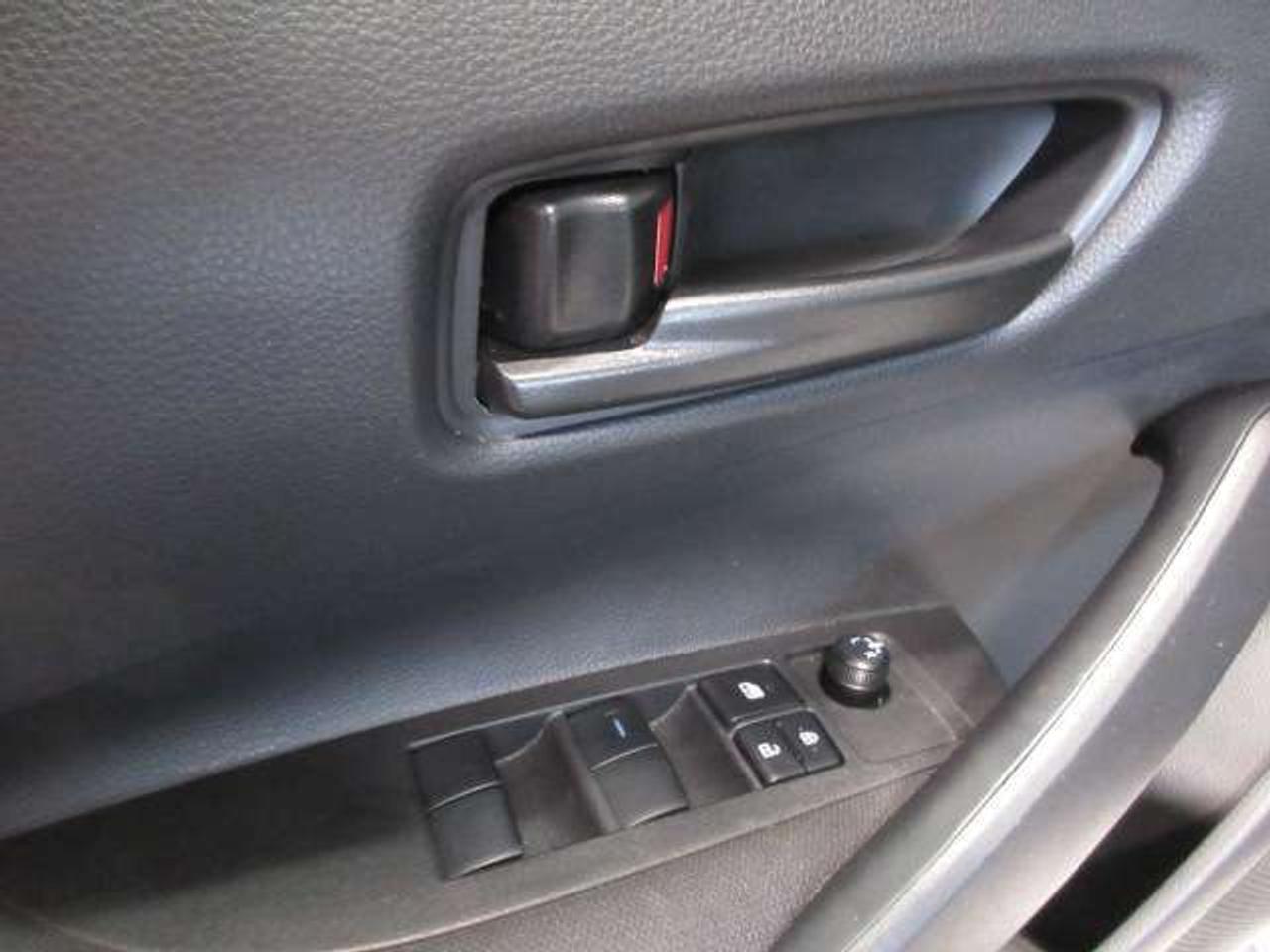 2025 Toyota Corolla LE UPGRADE, ROOF, ALLOYS, HTD. SEATS, APPLE/ANDROI Photo