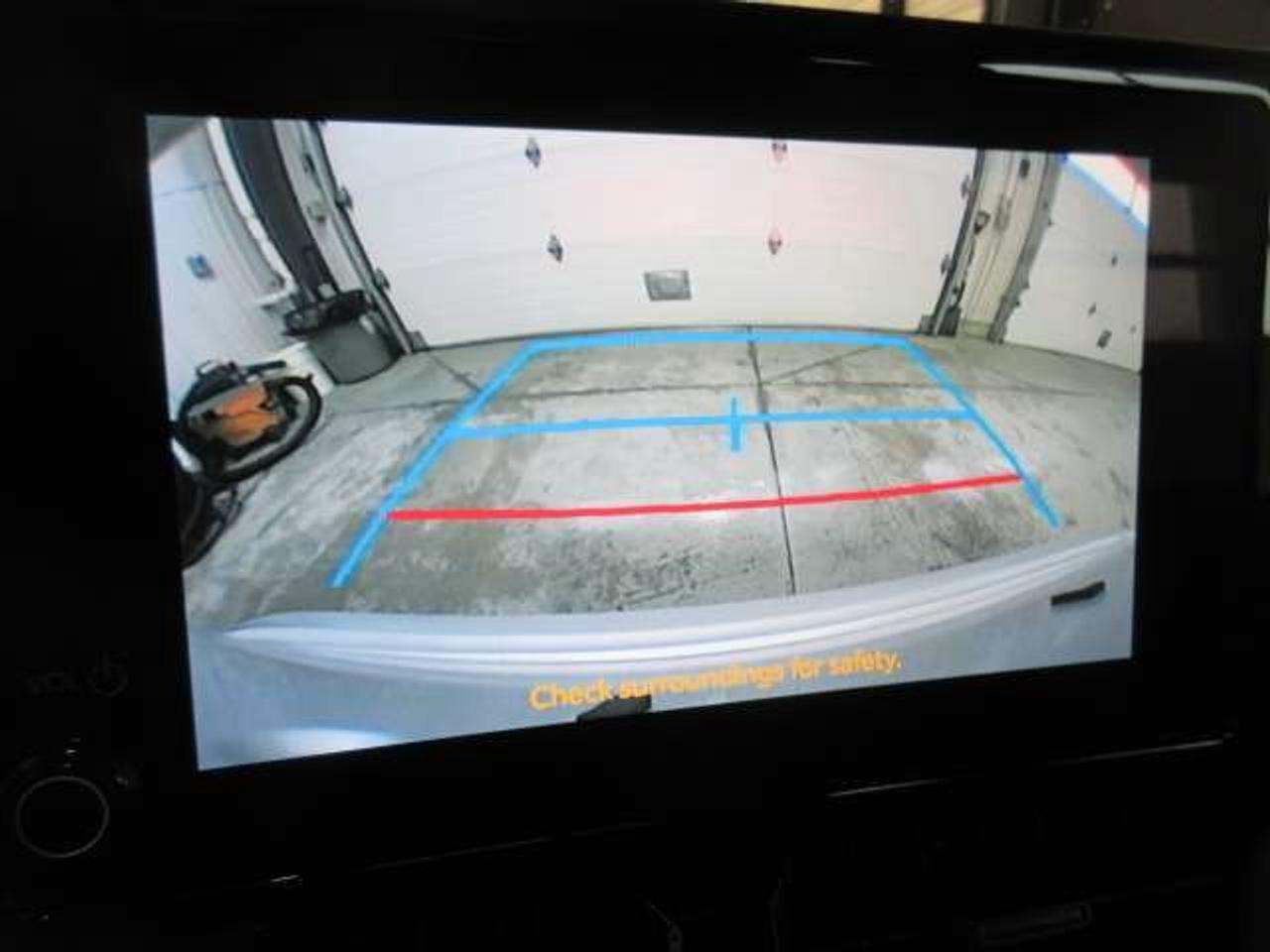 2025 Toyota Corolla LE UPGRADE, ROOF, ALLOYS, HTD. SEATS, APPLE/ANDROI Photo