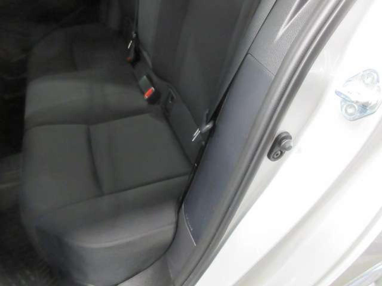 2025 Toyota Corolla LE UPGRADE, ROOF, ALLOYS, HTD. SEATS, APPLE/ANDROI Photo