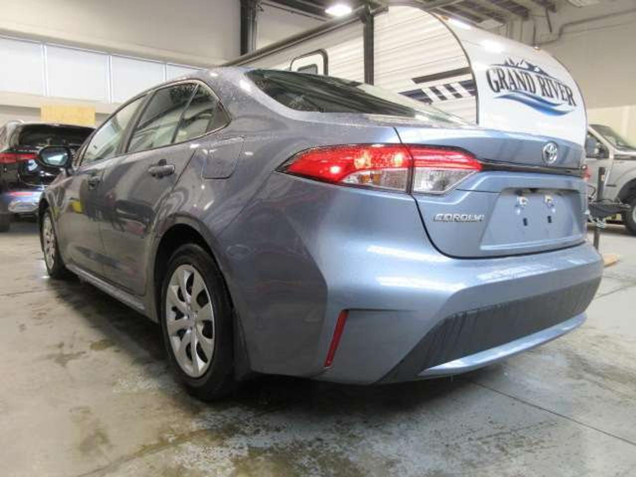 2022 Toyota Corolla LE, HTD. SEATS, A/C, BT, CAMERA, 63K! Photo