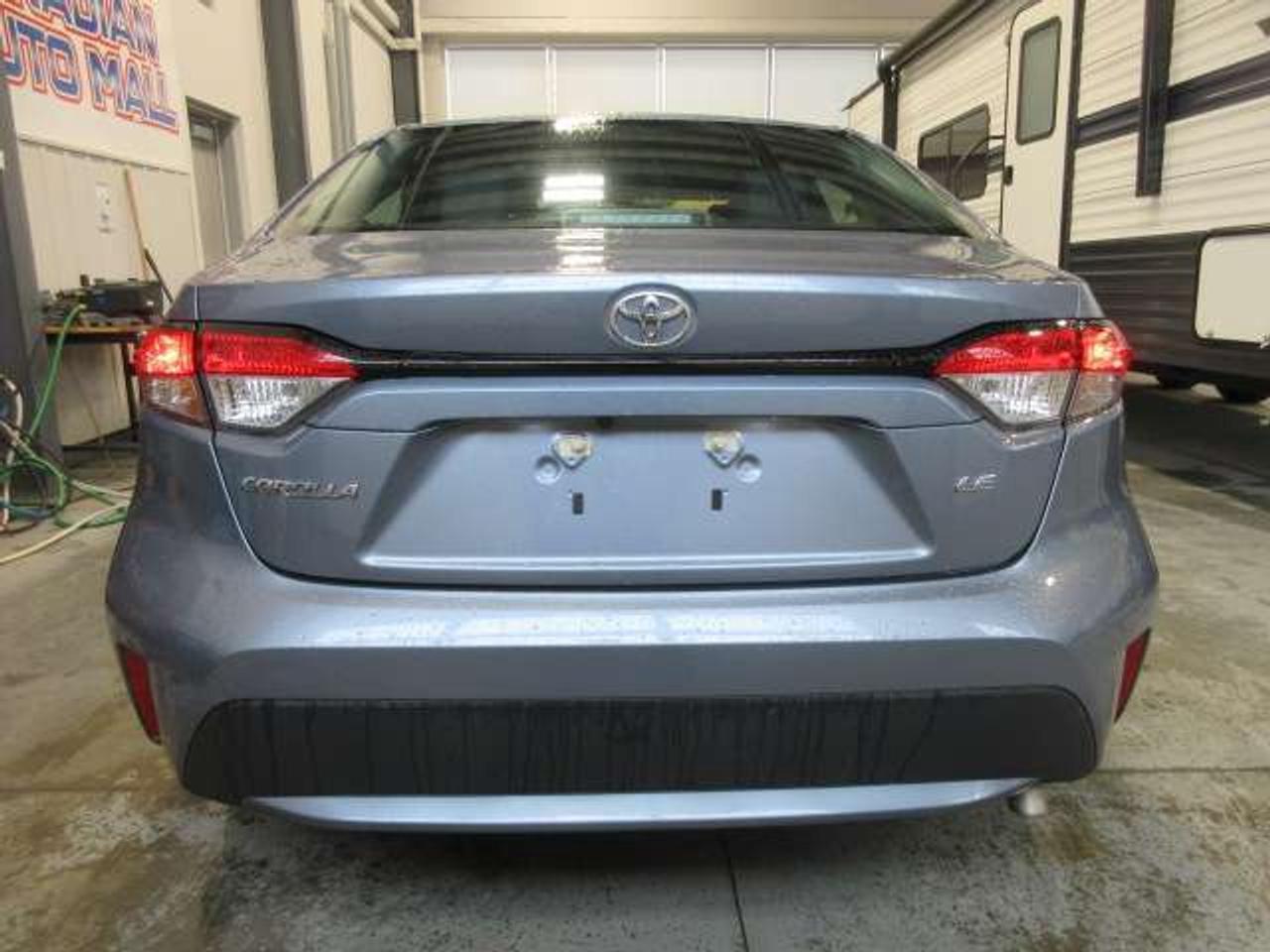 2022 Toyota Corolla LE, HTD. SEATS, A/C, BT, CAMERA, 63K! Photo