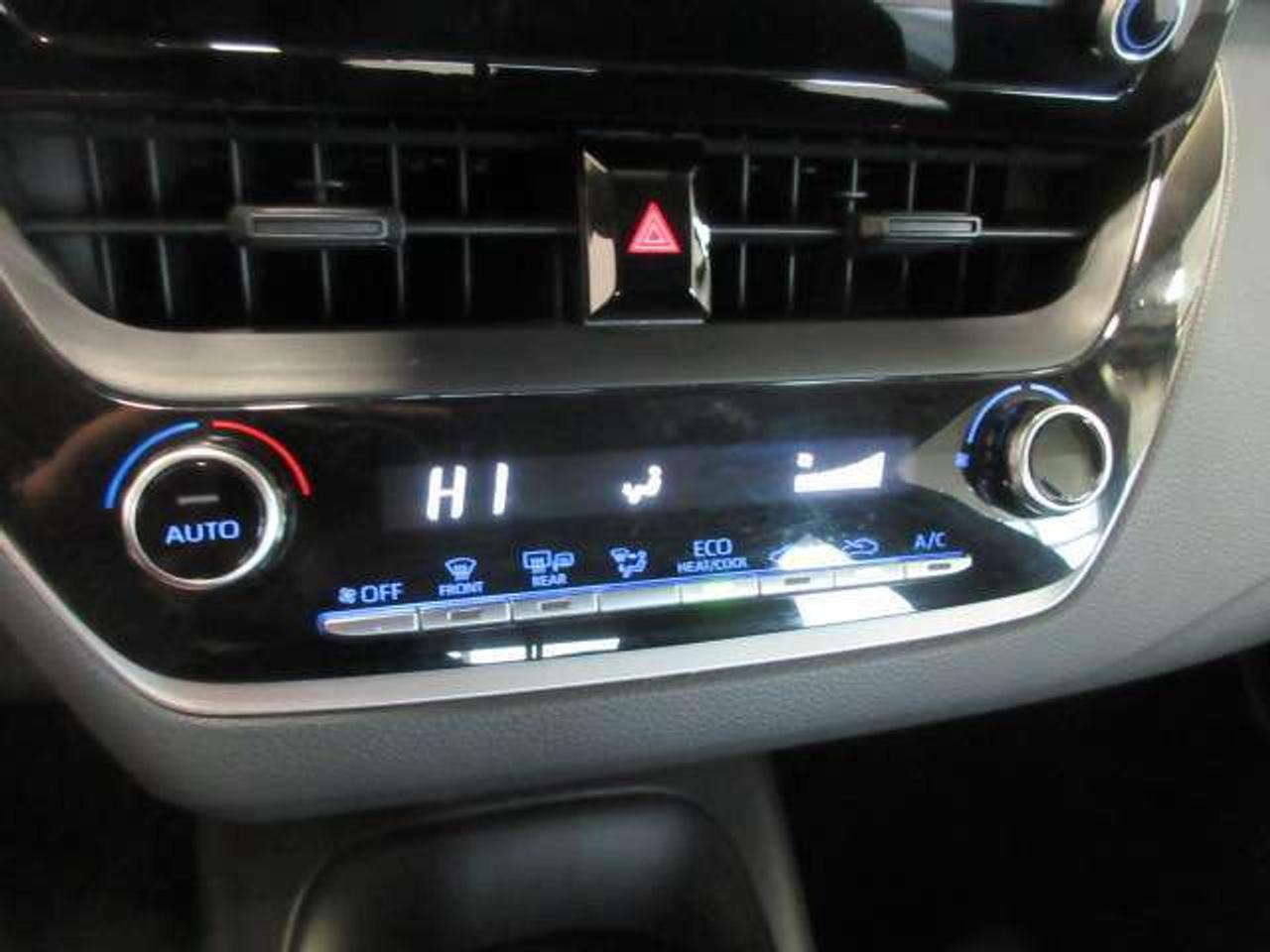 2022 Toyota Corolla LE, HTD. SEATS, A/C, BT, CAMERA, 63K! Photo