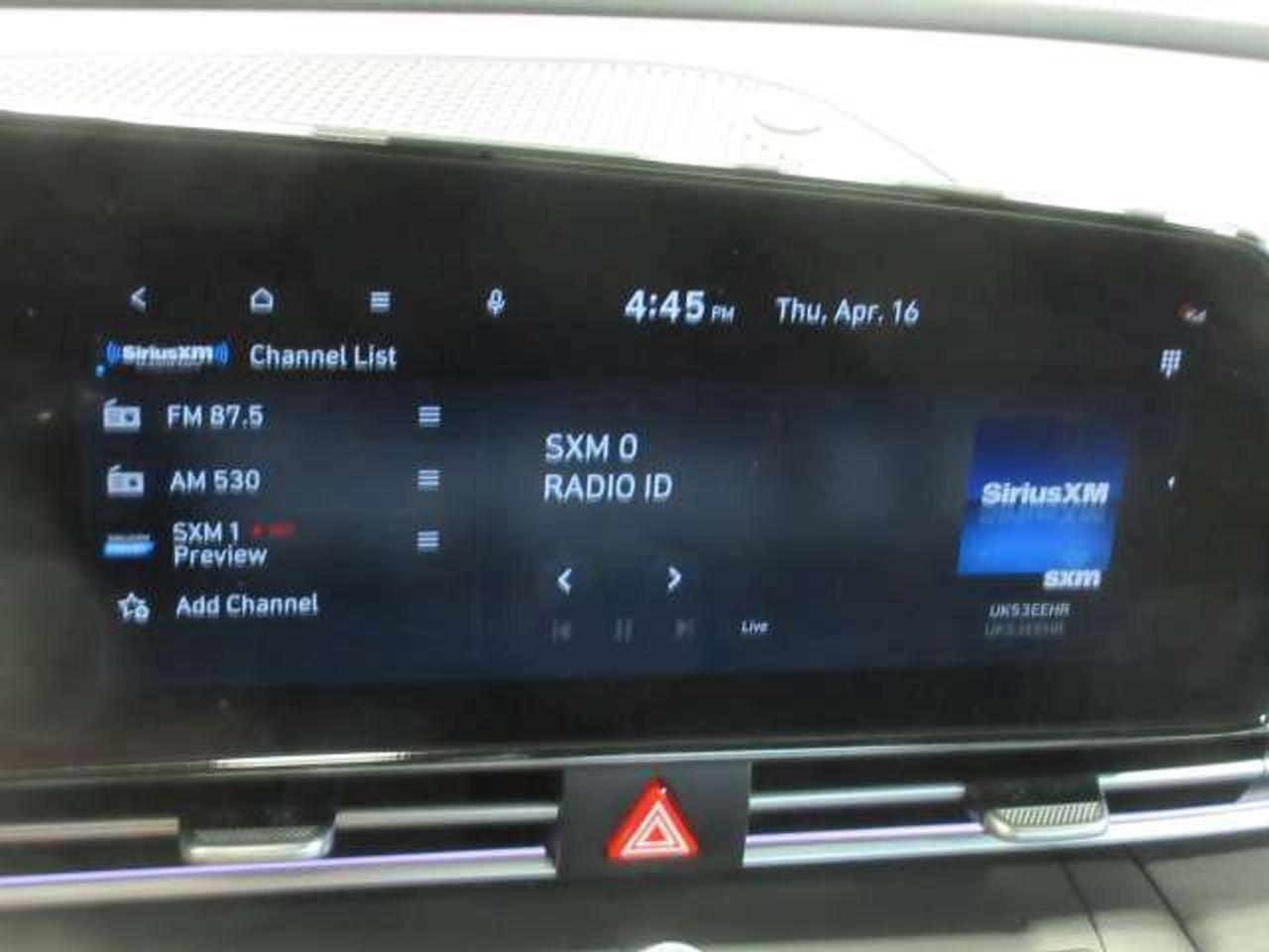 2025 Hyundai Elantra PREFERRED W/TECH, ROOF, NAV, APPLE/ANDROID, 28K! Photo