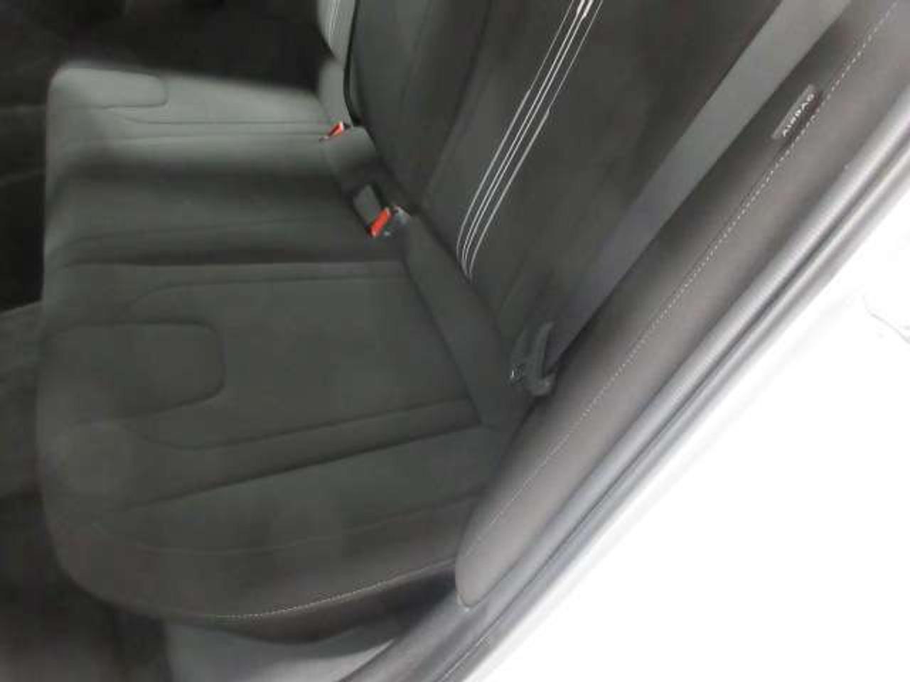 2025 Hyundai Elantra PREFERRED W/TECH, ROOF, NAV, APPLE/ANDROID, 36K! Photo