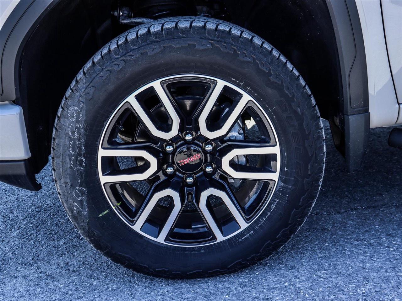 2026 GMC Sierra 1500 Crew Cab Short Box 4-Wheel Drive AT4 Photo
