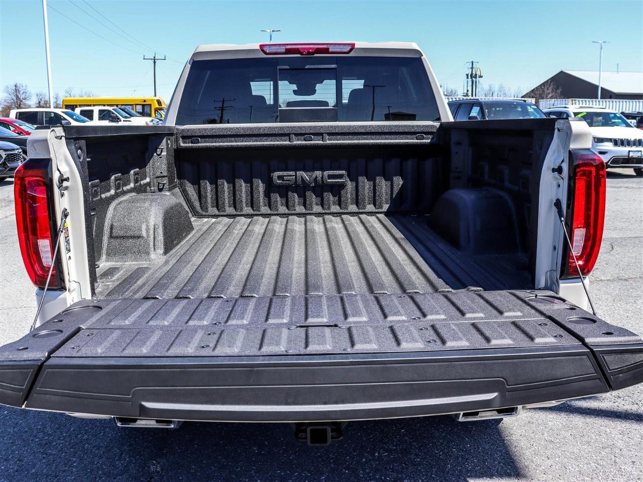 2026 GMC Sierra 1500 Crew Cab Short Box 4-Wheel Drive AT4 Photo