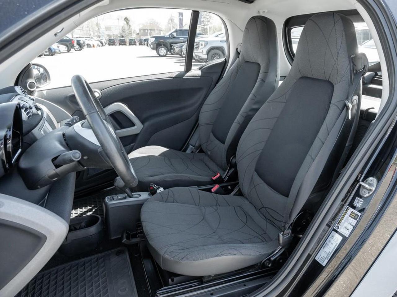 2014 Smart fortwo electric drive passion 2dr Coupe Photo