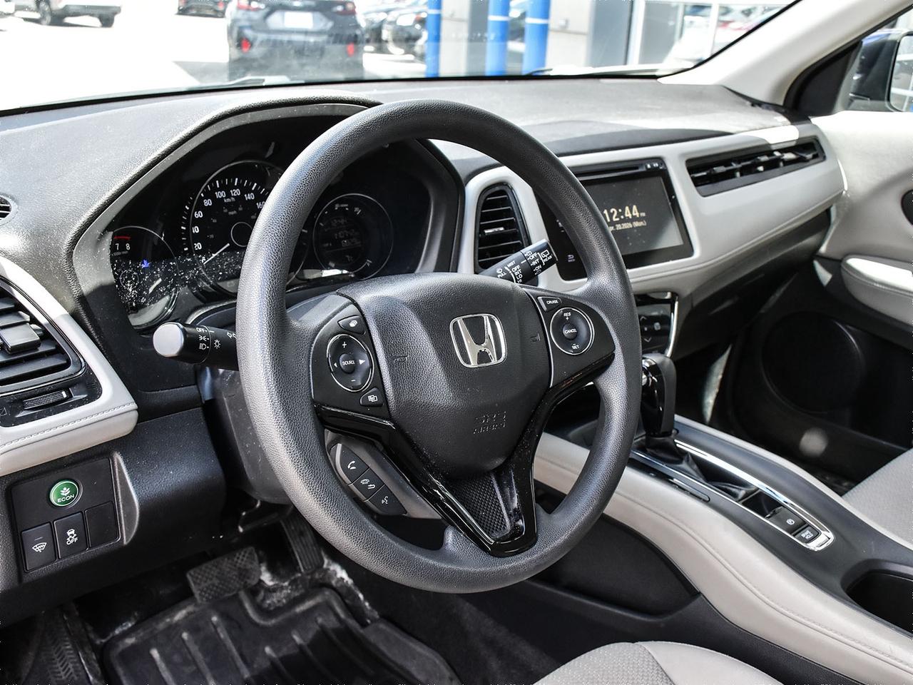 2016 Honda HR-V 4WD   2 SETS RIMS/TIRES   CERTIFIED   1 OWNER  CAM Photo