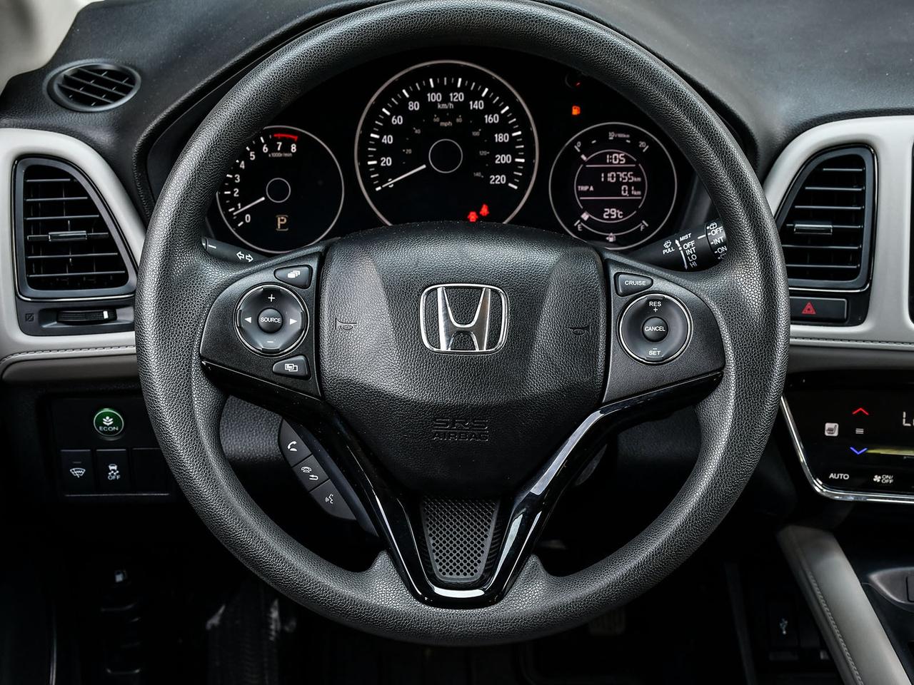 2016 Honda HR-V 4WD   2 SETS RIMS/TIRES   CERTIFIED   1 OWNER  CAM Photo