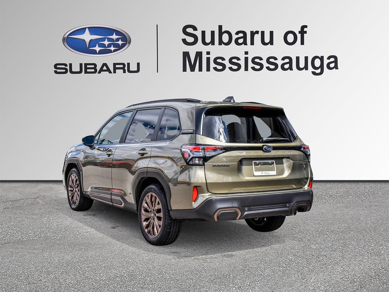 2025 Subaru Forester SPORT   1 OWNER   CLEAN CARFAX   PANO ROOF  CAMERA Photo3