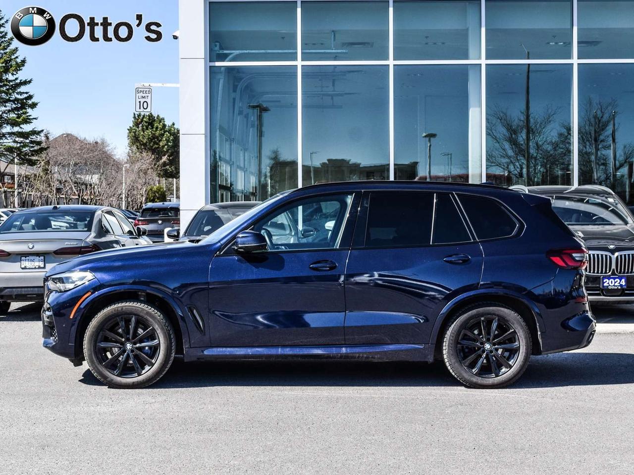 2022 BMW X5 xDrive40i Premium Essential Package M Sport Packag Photo3