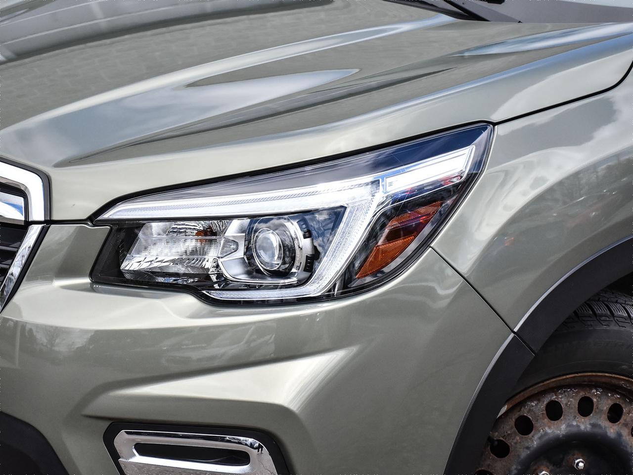 2019 Subaru Forester PREMIER  1OWNER   NAVI  SUNROOF  2 SETS RIMS/TIRES Photo