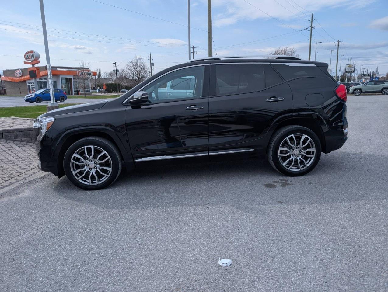 2022 GMC Terrain AWD Denali Photo