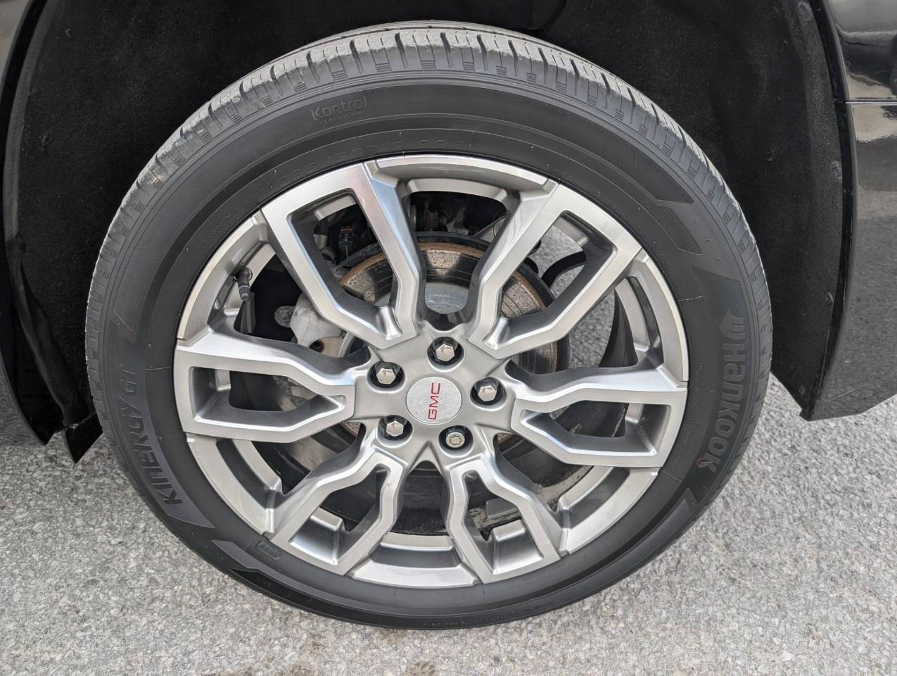 2022 GMC Terrain AWD Denali Photo