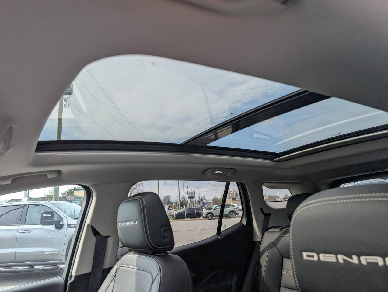 2022 GMC Terrain AWD Denali Photo