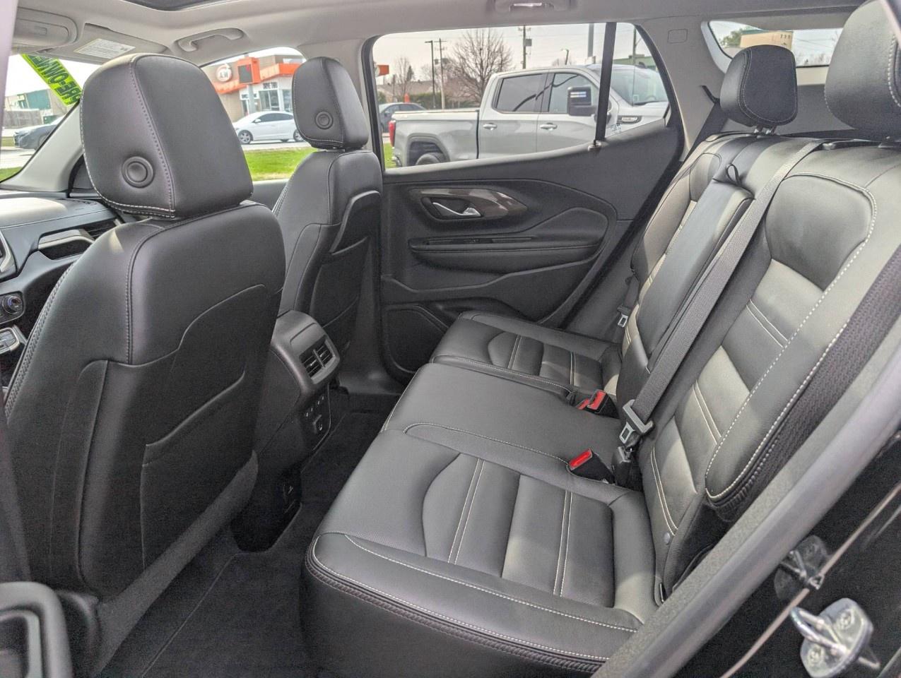 2022 GMC Terrain AWD Denali Photo