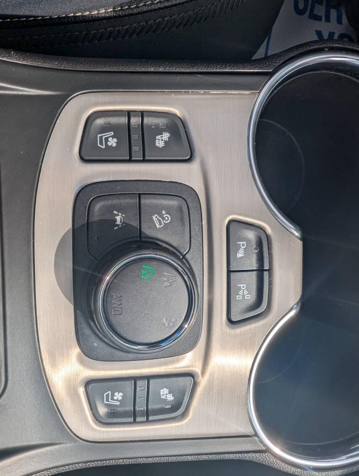 2022 GMC Terrain AWD Denali Photo