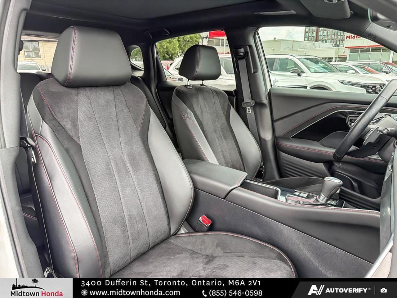 2025 Acura ADX Platinum Elite A-Spec AWD Photo