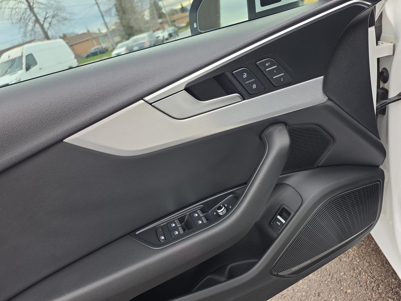 2019 Audi A4 Technik * NO ACCIDENTS / BANG & OLUFSEN / CARPLAY Photo