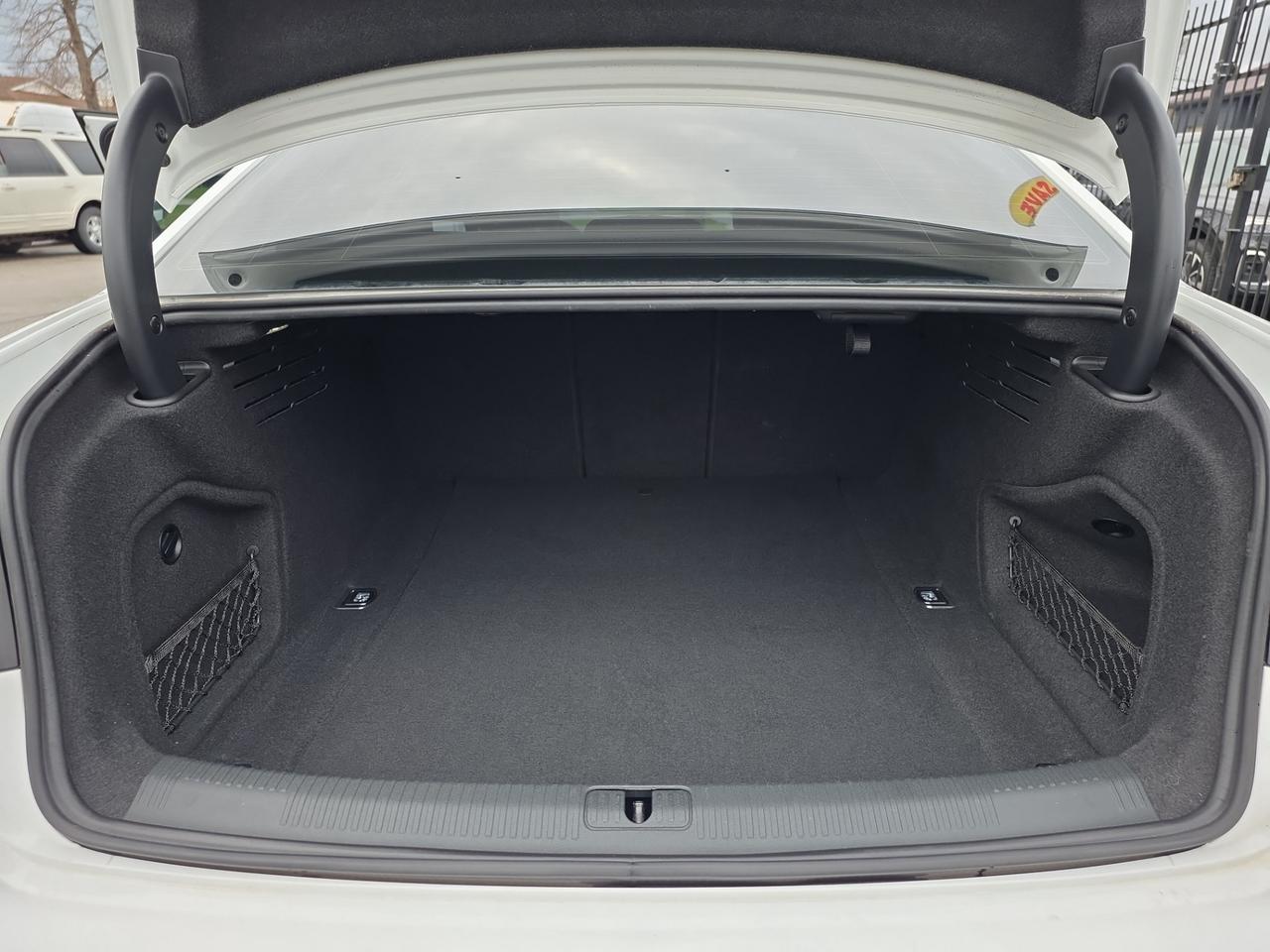 2019 Audi A4 Technik * NO ACCIDENTS / BANG & OLUFSEN / CARPLAY Photo
