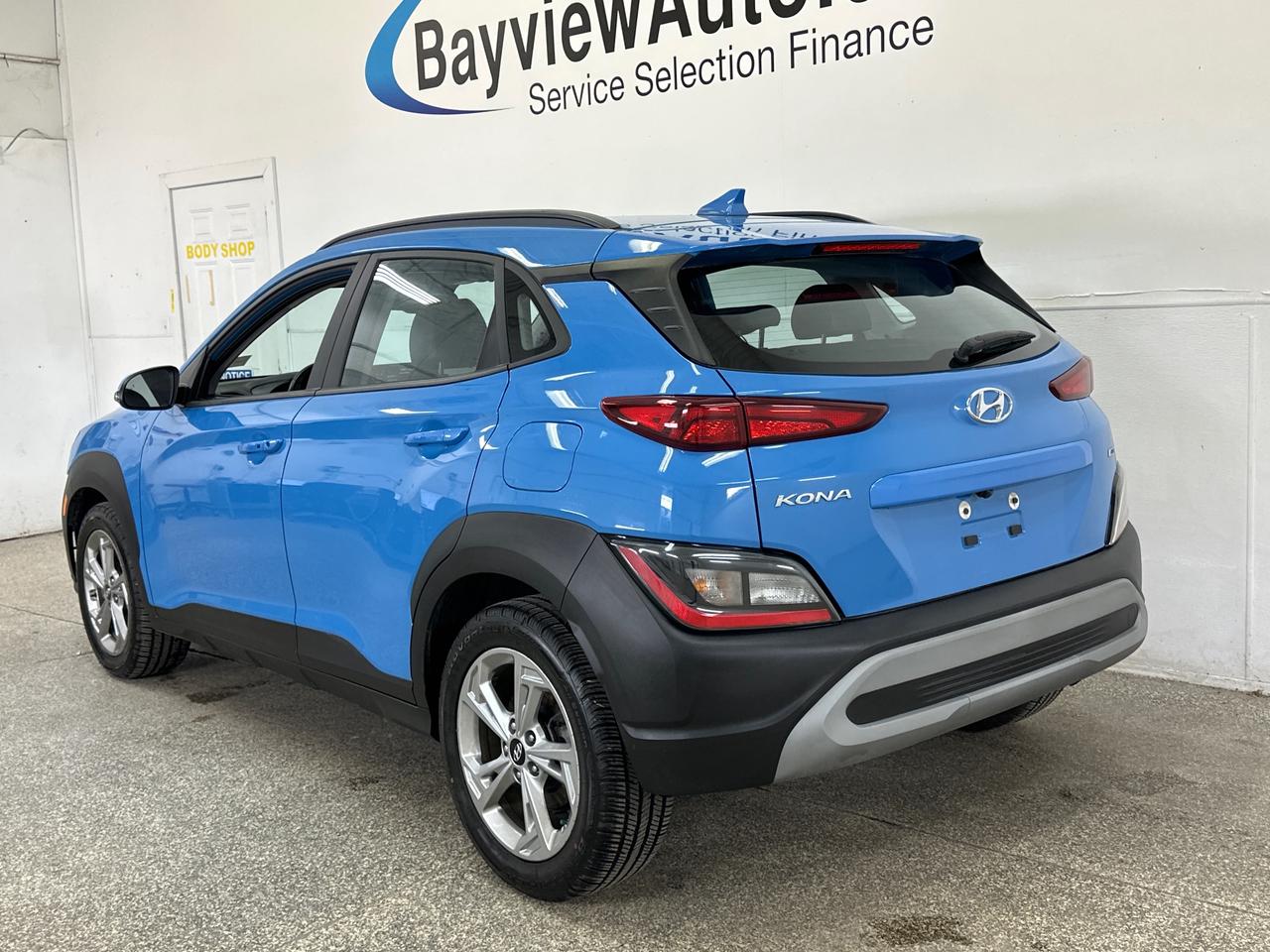 2023 Hyundai KONA 2.0L Preferred Sun & Leather Package 4dr All-Wheel Drive Photo