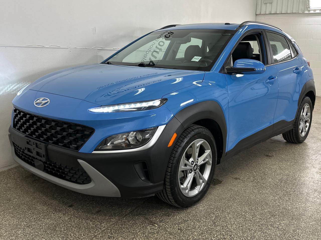 2023 Hyundai KONA 2.0L Preferred Sun & Leather Package 4dr All-Wheel Drive Photo