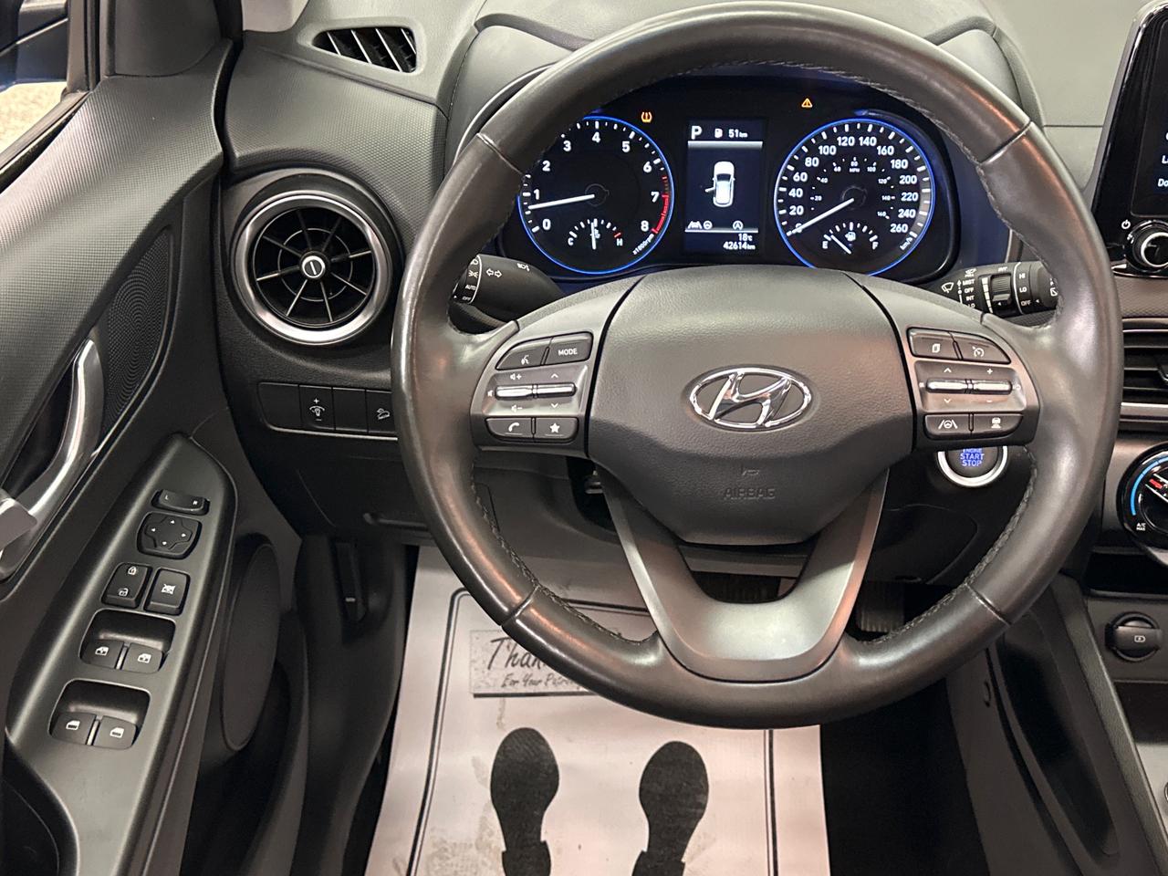 2023 Hyundai KONA 2.0L Preferred Sun & Leather Package 4dr All-Wheel Drive Photo