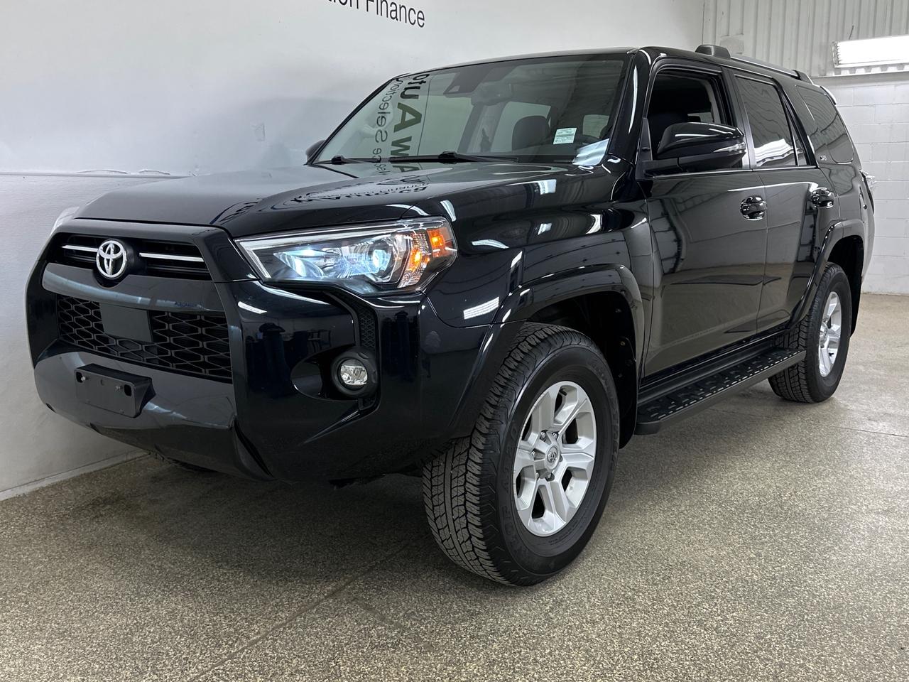 2022 Toyota 4Runner Base 4dr 4x4 Photo