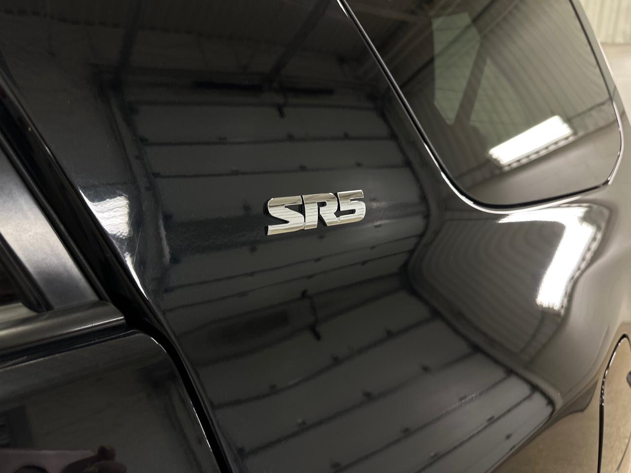 2022 Toyota 4Runner Base 4dr 4x4 Photo