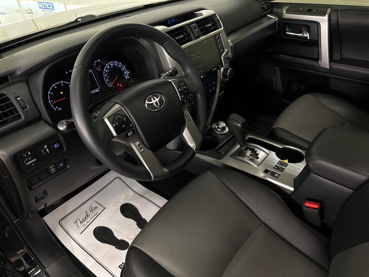 2022 Toyota 4Runner Base 4dr 4x4 Photo