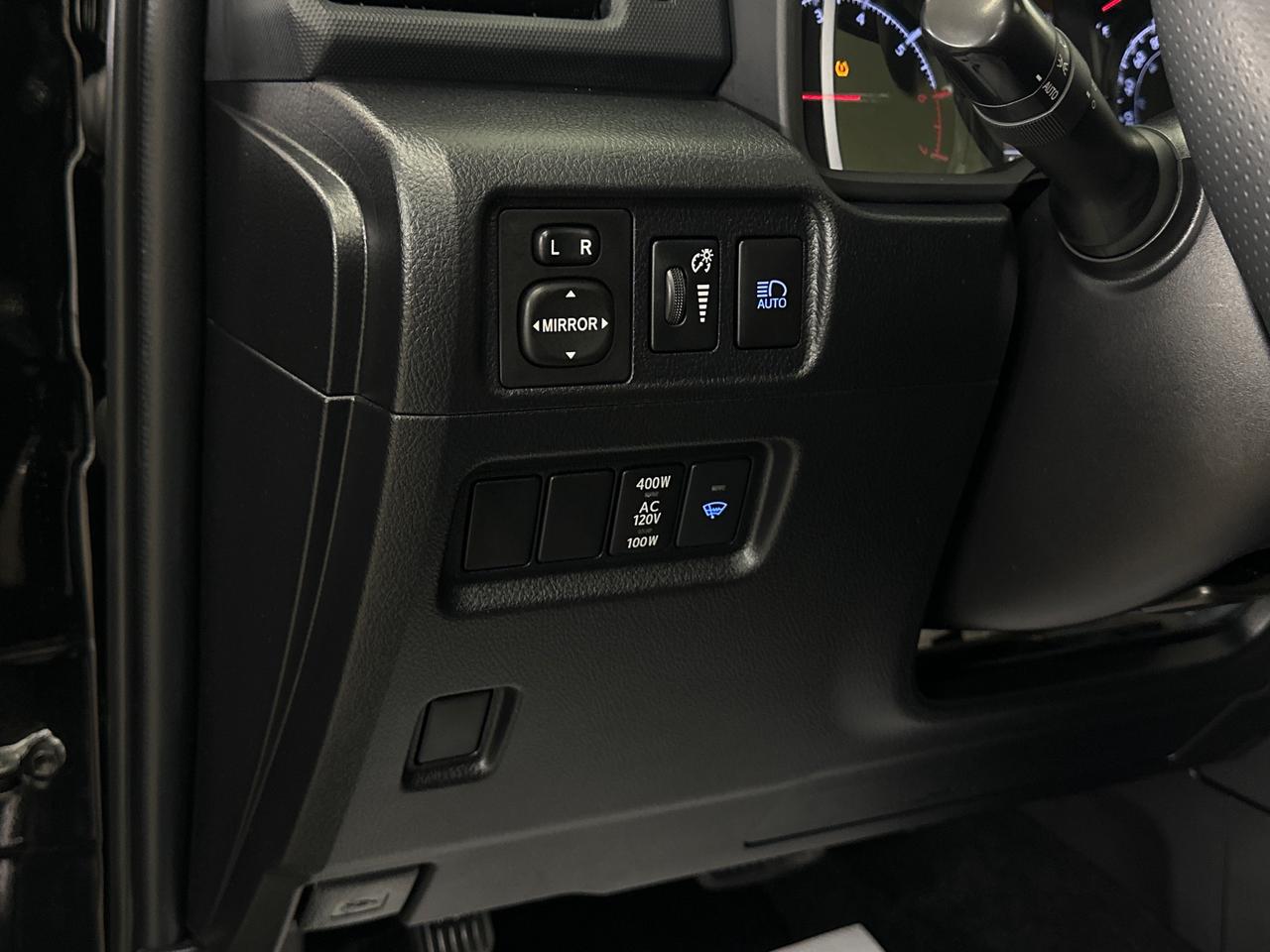 2022 Toyota 4Runner Base 4dr 4x4 Photo