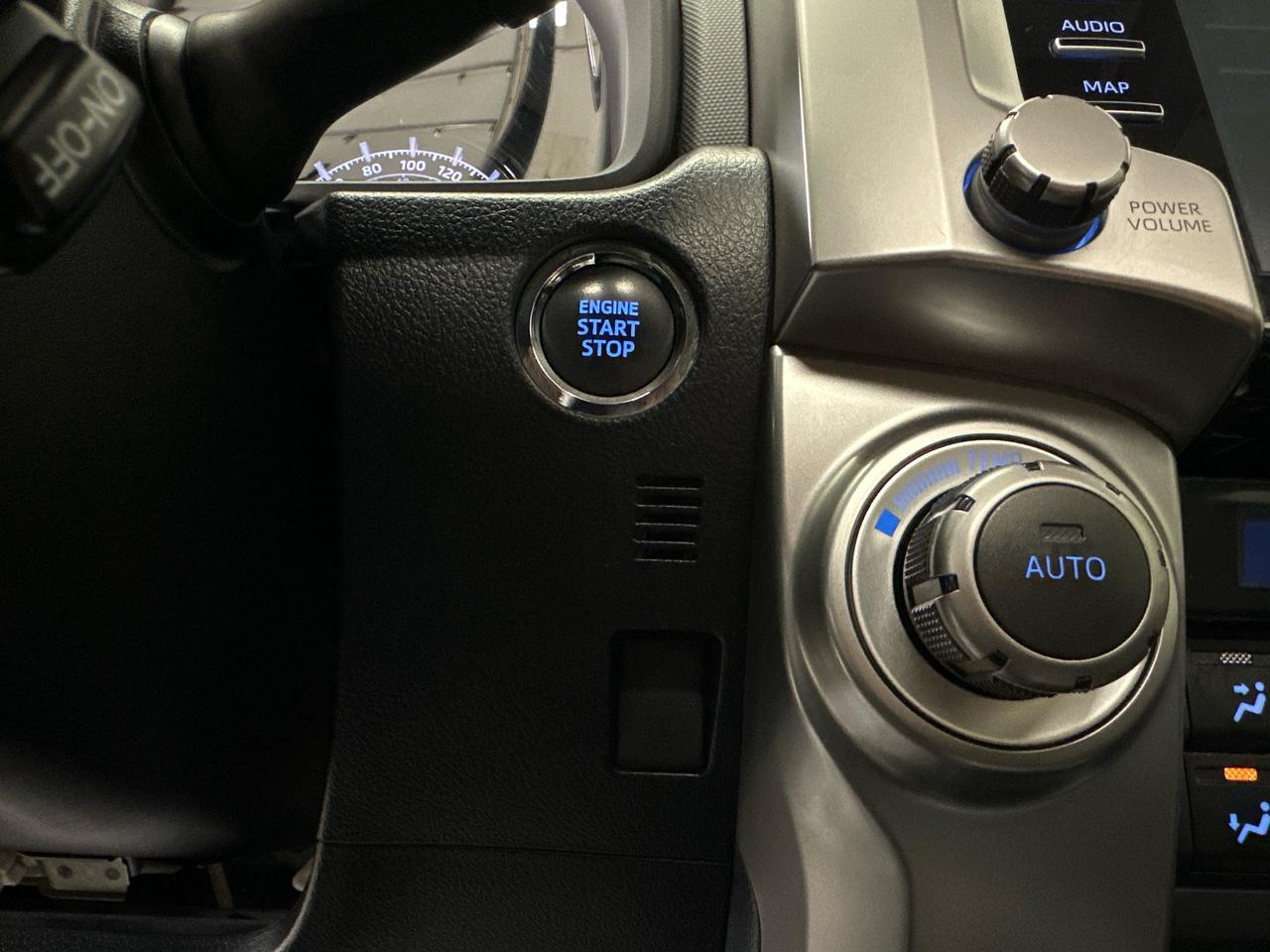 2022 Toyota 4Runner Base 4dr 4x4 Photo