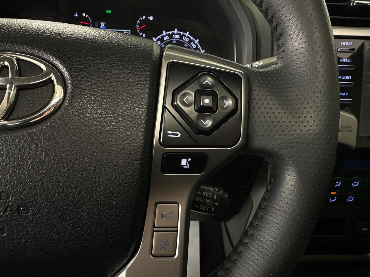 2022 Toyota 4Runner Base 4dr 4x4 Photo