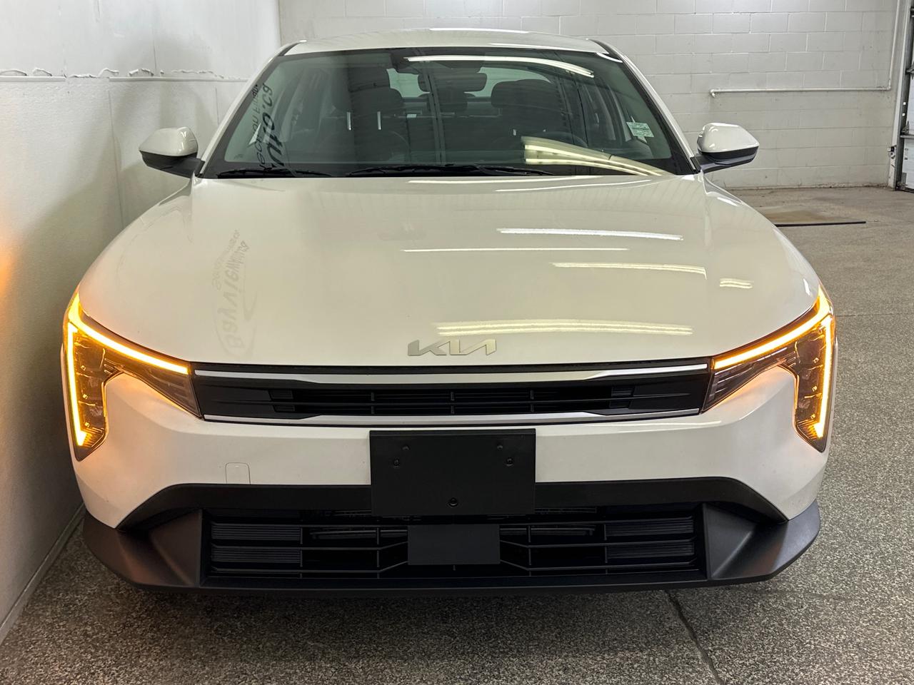 2025 Kia K4 LX 4dr Sedan Photo
