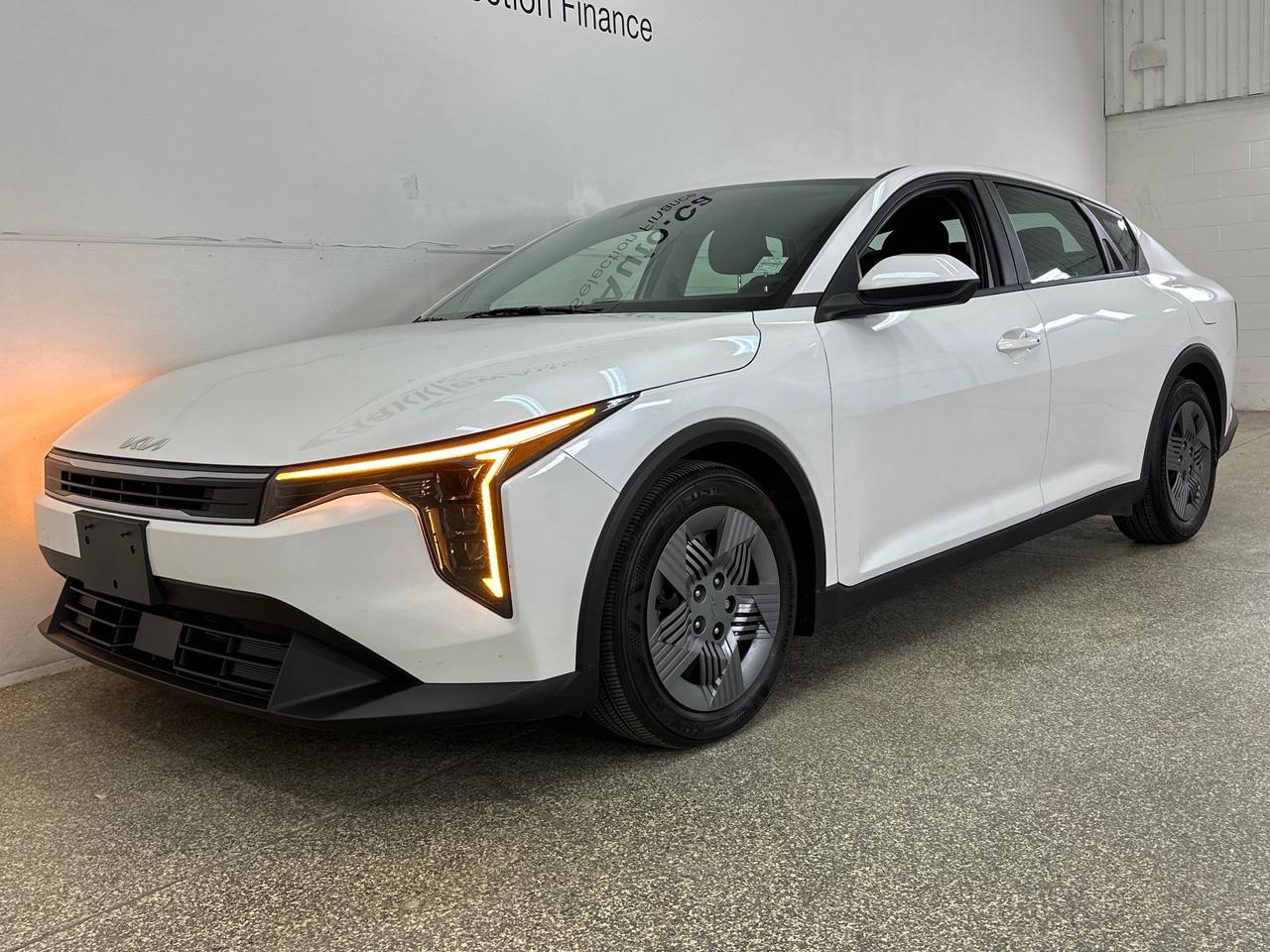 2025 Kia K4 LX 4dr Sedan Photo