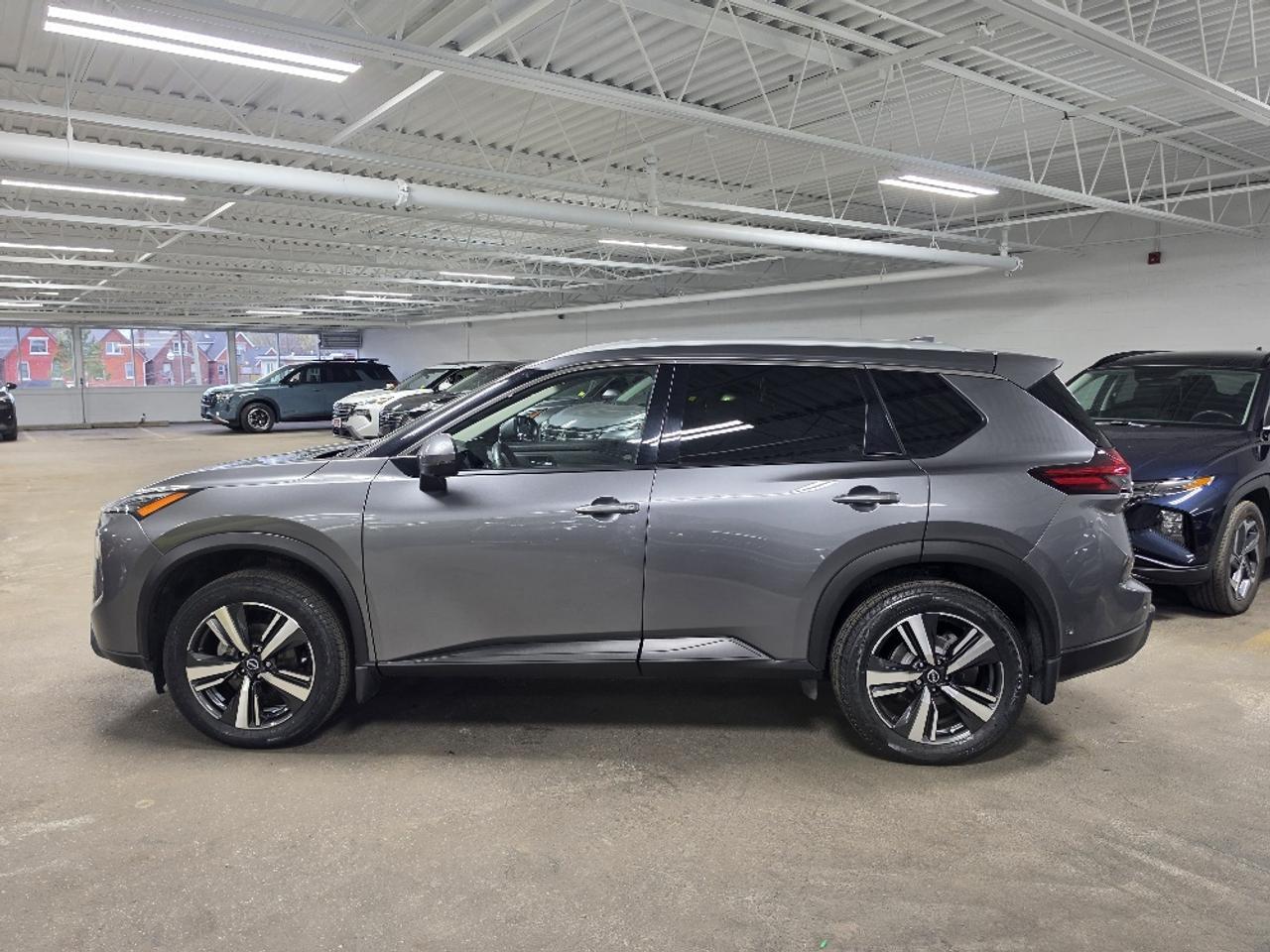 2024 Nissan Rogue SL, PRO-PILOT, LEATHER, GOOGLE MAPS, NEW TIRES Photo