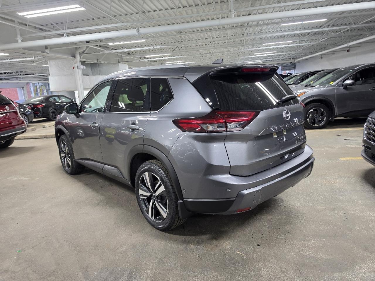 2024 Nissan Rogue SL, PRO-PILOT, LEATHER, GOOGLE MAPS, NEW TIRES Photo