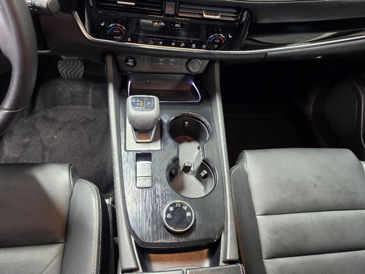 2024 Nissan Rogue SL, PRO-PILOT, LEATHER, GOOGLE MAPS, NEW TIRES Photo
