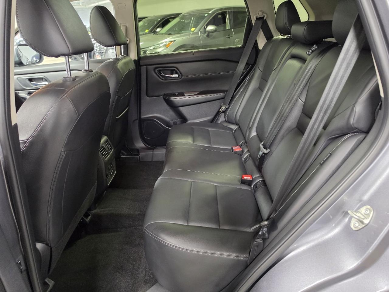 2024 Nissan Rogue SL, PRO-PILOT, LEATHER, GOOGLE MAPS, NEW TIRES Photo