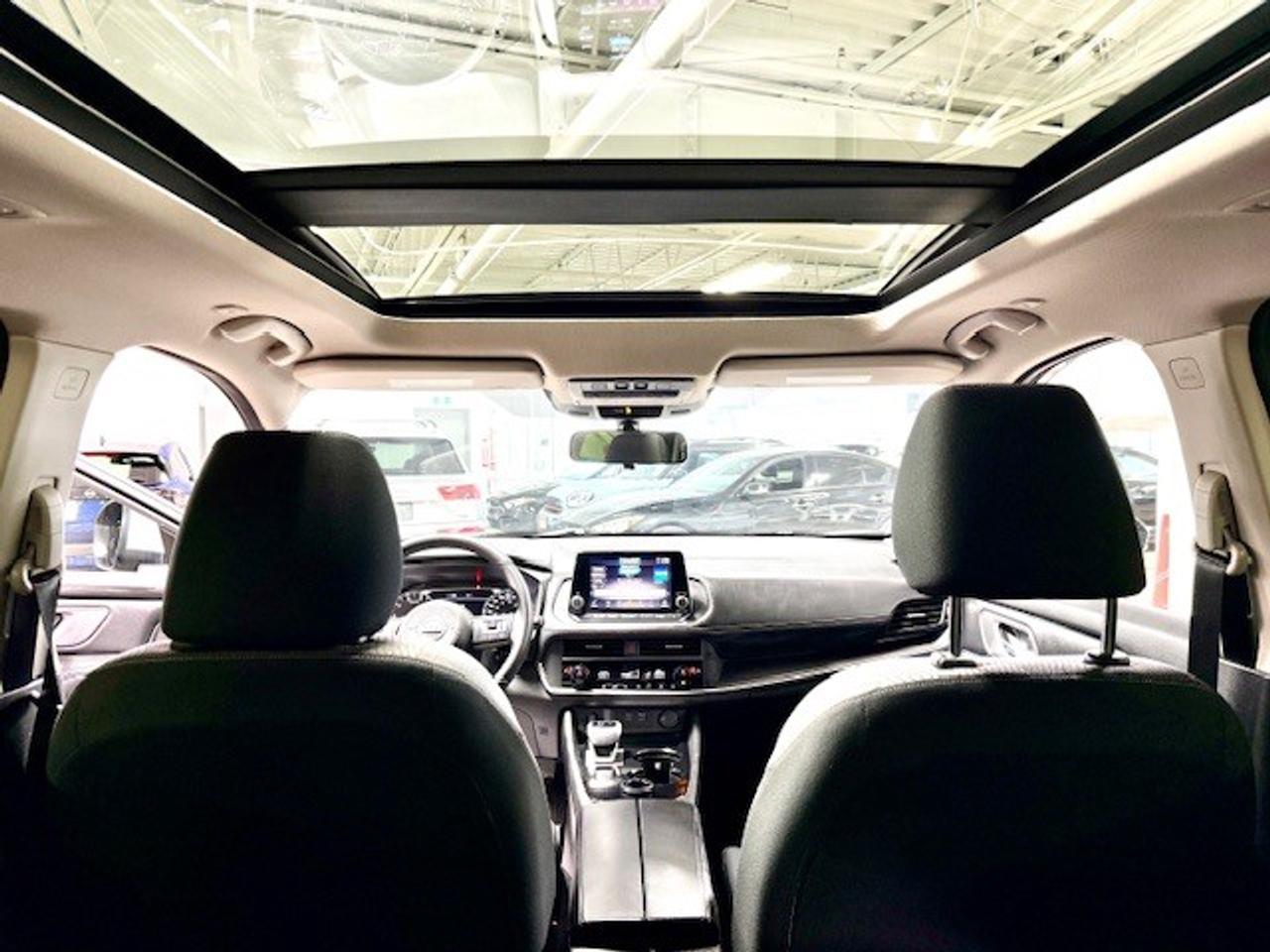 2024 Nissan Rogue SV AWD, MOONROOF, APPLE CARPLAY, PRO-PILOT, XM Photo