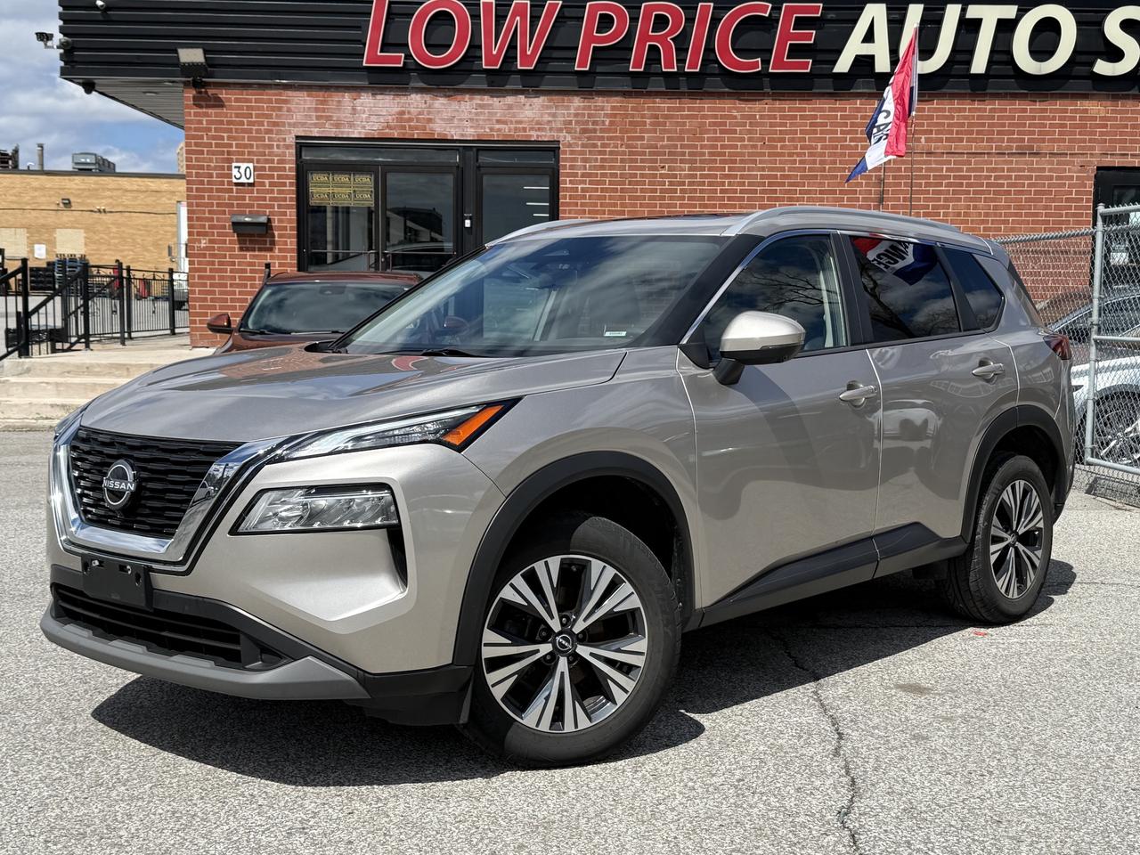2023 Nissan Rogue SV l Nissan Warranty l AWD l Panoramic Roof l Photo