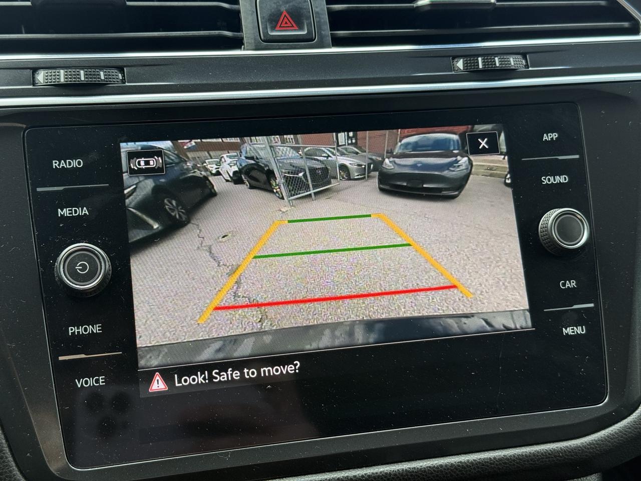 2022 Volkswagen Tiguan No Accidents l Comfortline l 4Motion l AWD l 2.0L Photo