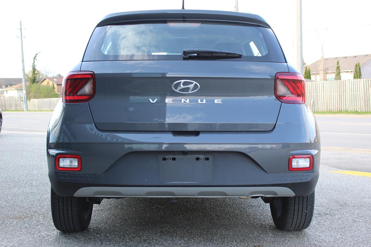 2024 Hyundai Venue Ultimate Photo